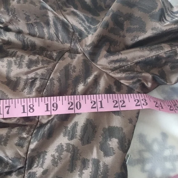 Chico's Animal Print Ruffle Front Blazer Jacket Chico's sz2 - Picture 7 of 14